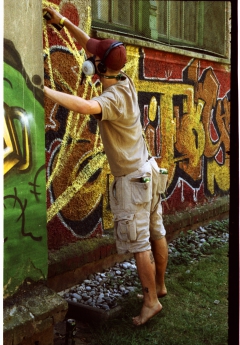 Spray!