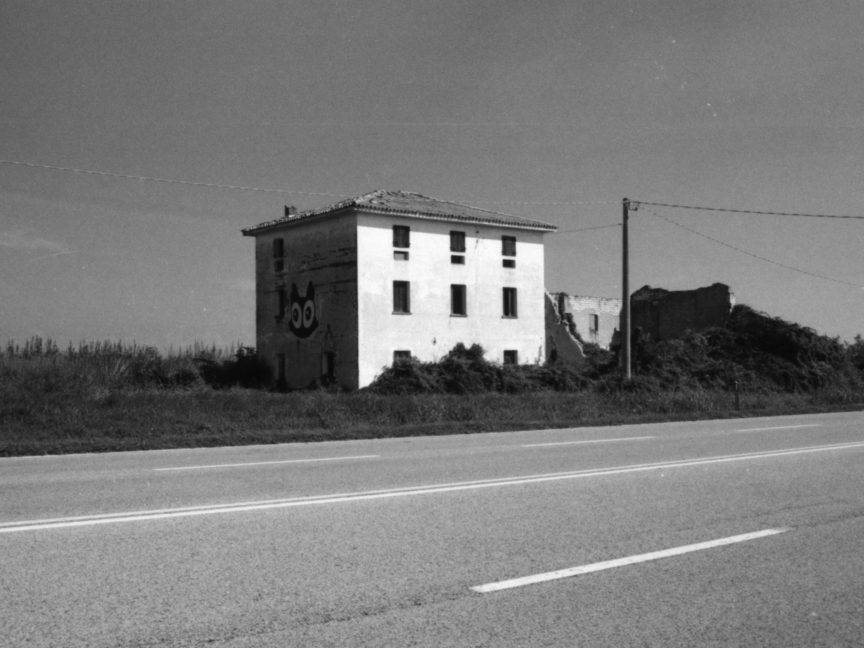 Rural Decay: Villa Decadimento